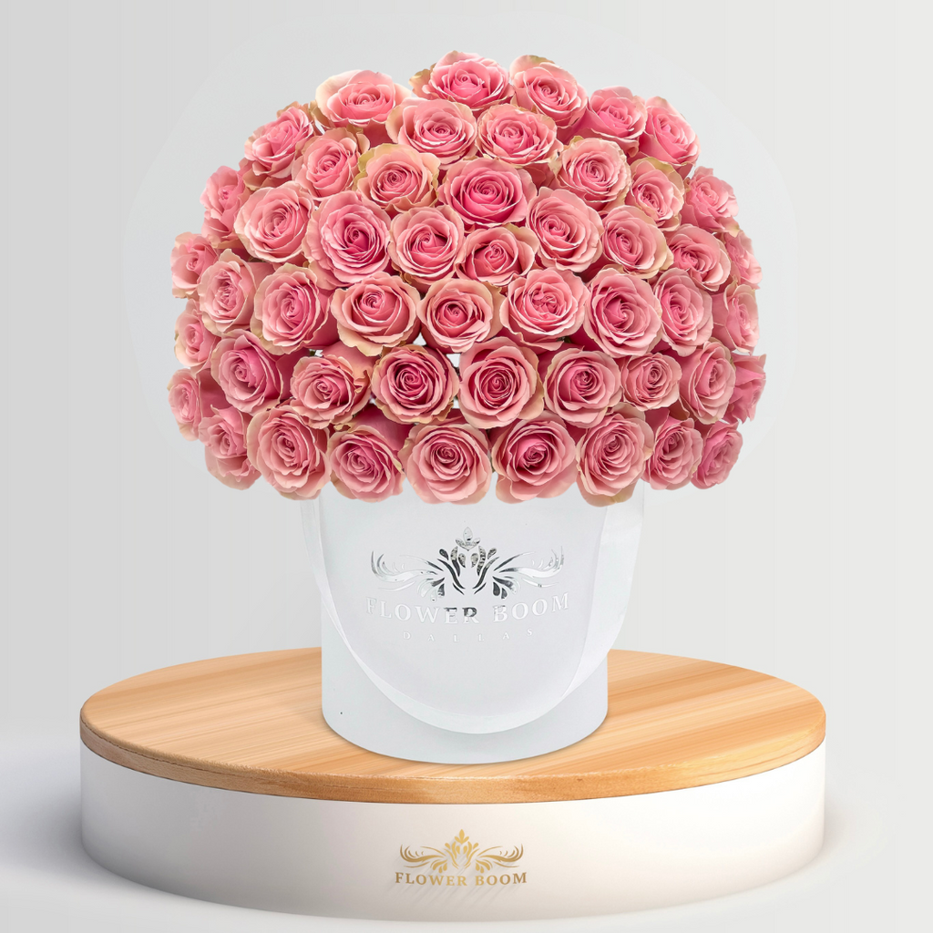 Signature Geraldine Roses In a Box | Flower Box Delivery