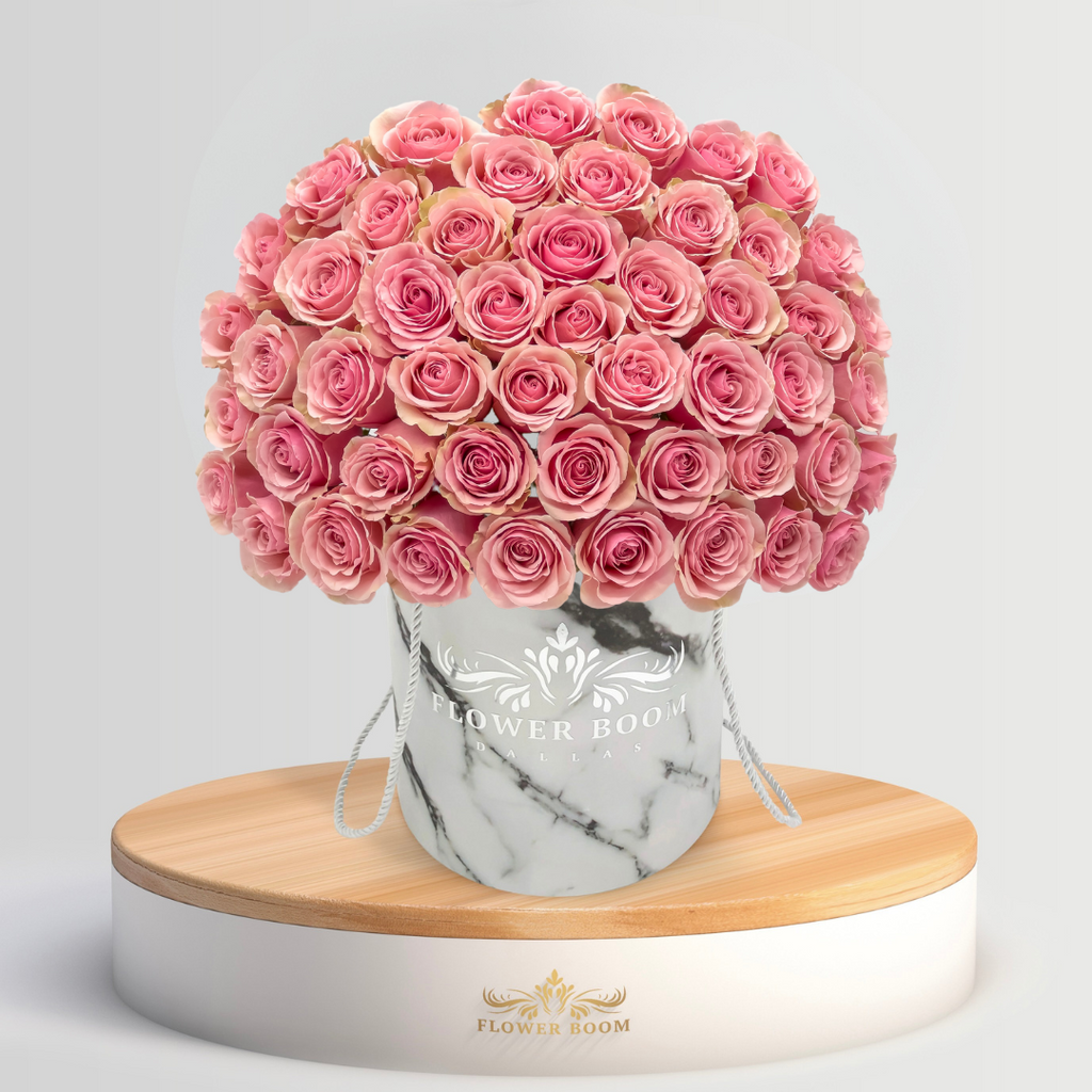 Signature Geraldine Roses In a Box | Flower Box Delivery